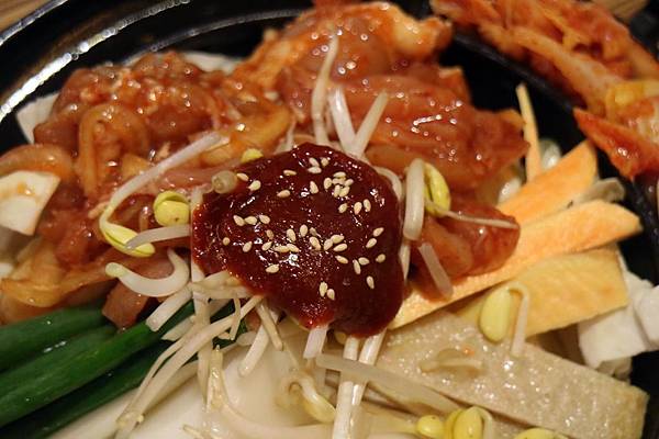 高雄三民區=<吃飽>銅一鍋~三民區平價銅盤烤肉*高CP值*多樣餐點可挑選*學生族群的最愛*高雄韓式料理好選擇= 高雄三民區=<吃飽>銅一鍋~三民區平價銅盤烤肉*高CP值*多樣餐點可挑選*學生族群的最愛*高雄韓式料理好選擇=