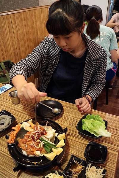 高雄三民區=<吃飽>銅一鍋~三民區平價銅盤烤肉*高CP值*多樣餐點可挑選*學生族群的最愛*高雄韓式料理好選擇= 高雄三民區=<吃飽>銅一鍋~三民區平價銅盤烤肉*高CP值*多樣餐點可挑選*學生族群的最愛*高雄韓式料理好選擇=