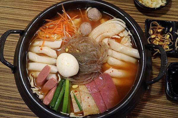 高雄三民區=<吃飽>銅一鍋~三民區平價銅盤烤肉*高CP值*多樣餐點可挑選*學生族群的最愛*高雄韓式料理好選擇= 高雄三民區=<吃飽>銅一鍋~三民區平價銅盤烤肉*高CP值*多樣餐點可挑選*學生族群的最愛*高雄韓式料理好選擇=