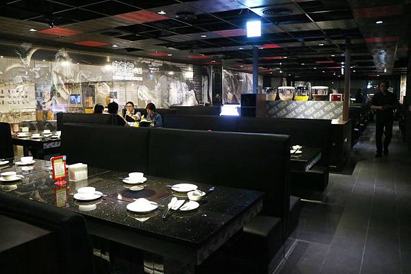 高雄前鎮區=<吃飽>肉多多火鍋店-三多店~肉肉控你還在等什麼?*吃肉吃到爽爽DER*多種肉品讓你吃*飲料、冰淇淋吃飽飽= 高雄前鎮區=<吃飽>肉多多火鍋店-三多店~肉肉控你還在等什麼?*吃肉吃到爽爽DER*多種肉品讓你吃*飲料、冰淇淋吃飽飽=