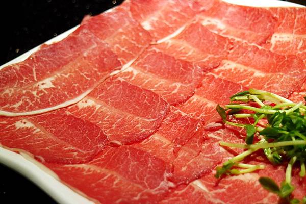 高雄前鎮區=<吃飽>肉多多火鍋店-三多店~肉肉控你還在等什麼?*吃肉吃到爽爽DER*多種肉品讓你吃*飲料、冰淇淋吃飽飽= 高雄前鎮區=<吃飽>肉多多火鍋店-三多店~肉肉控你還在等什麼?*吃肉吃到爽爽DER*多種肉品讓你吃*飲料、冰淇淋吃飽飽=