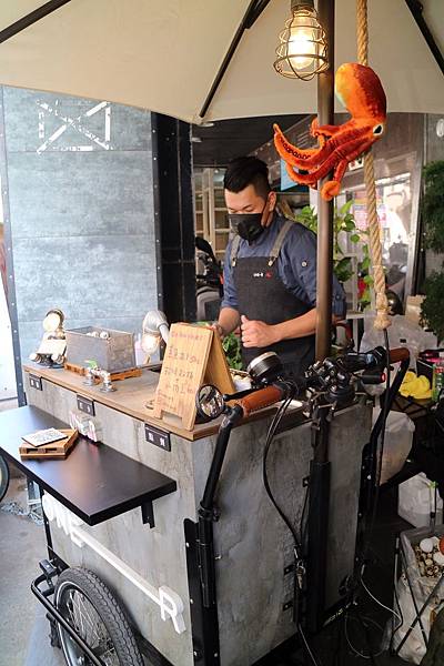 高雄鳳山區=<食>ONE.R 丸~特色小餐車*高雄散步美食*高雄章魚小丸子大推*小肉豆也能變鳥蛋pro版*隨時注意粉絲團有消息= 高雄鳳山區=<食>ONE.R 丸~特色小餐車*高雄散步美食*高雄章魚小丸子大推*小肉豆也能變鳥蛋pro版*隨時注意粉絲團有消息=