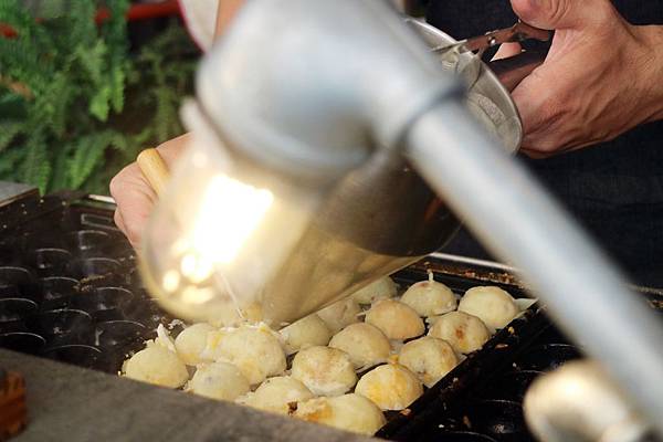 高雄鳳山區=<食>ONE.R 丸~特色小餐車*高雄散步美食*高雄章魚小丸子大推*小肉豆也能變鳥蛋pro版*隨時注意粉絲團有消息= 高雄鳳山區=<食>ONE.R 丸~特色小餐車*高雄散步美食*高雄章魚小丸子大推*小肉豆也能變鳥蛋pro版*隨時注意粉絲團有消息=