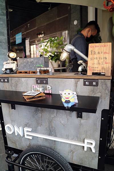 高雄鳳山區=<食>ONE.R 丸~特色小餐車*高雄散步美食*高雄章魚小丸子大推*小肉豆也能變鳥蛋pro版*隨時注意粉絲團有消息= 高雄鳳山區=<食>ONE.R 丸~特色小餐車*高雄散步美食*高雄章魚小丸子大推*小肉豆也能變鳥蛋pro版*隨時注意粉絲團有消息=