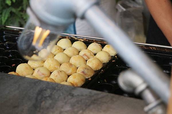 高雄鳳山區=<食>ONE.R 丸~特色小餐車*高雄散步美食*高雄章魚小丸子大推*小肉豆也能變鳥蛋pro版*隨時注意粉絲團有消息= 高雄鳳山區=<食>ONE.R 丸~特色小餐車*高雄散步美食*高雄章魚小丸子大推*小肉豆也能變鳥蛋pro版*隨時注意粉絲團有消息=