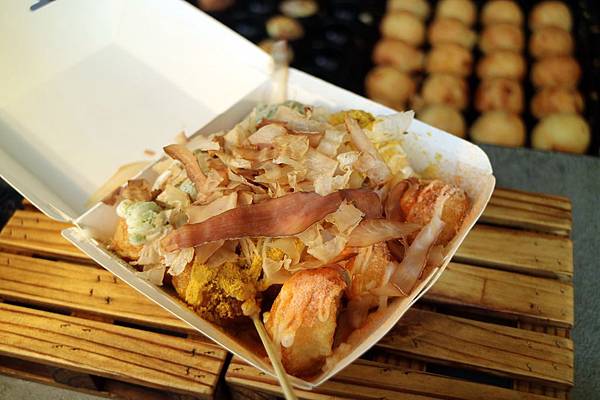 高雄鳳山區=<食>ONE.R 丸~特色小餐車*高雄散步美食*高雄章魚小丸子大推*小肉豆也能變鳥蛋pro版*隨時注意粉絲團有消息= 高雄鳳山區=<食>ONE.R 丸~特色小餐車*高雄散步美食*高雄章魚小丸子大推*小肉豆也能變鳥蛋pro版*隨時注意粉絲團有消息=