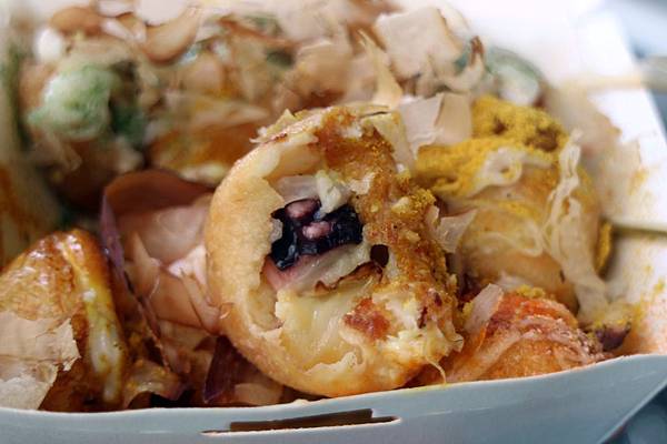 高雄鳳山區=<食>ONE.R 丸~特色小餐車*高雄散步美食*高雄章魚小丸子大推*小肉豆也能變鳥蛋pro版*隨時注意粉絲團有消息= 高雄鳳山區=<食>ONE.R 丸~特色小餐車*高雄散步美食*高雄章魚小丸子大推*小肉豆也能變鳥蛋pro版*隨時注意粉絲團有消息=