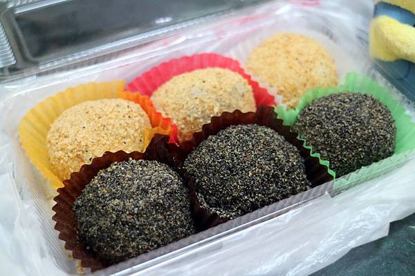 高雄左營區=<食>黃家手工客家麻糬~土地公爺爺庇佑的麻糬*最美味的台式下午茶*好吃不黏牙*左營散步小吃= 高雄左營區=<食>黃家手工客家麻糬~土地公爺爺庇佑的麻糬*最美味的台式下午茶*好吃不黏牙*左營散步小吃=