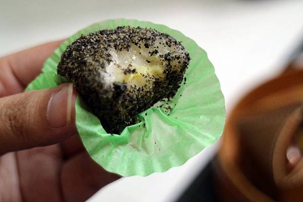 高雄左營區=<食>黃家手工客家麻糬~土地公爺爺庇佑的麻糬*最美味的台式下午茶*好吃不黏牙*左營散步小吃= 高雄左營區=<食>黃家手工客家麻糬~土地公爺爺庇佑的麻糬*最美味的台式下午茶*好吃不黏牙*左營散步小吃=