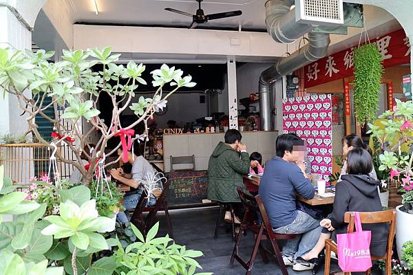 高雄鹽埕區=<食>喵姨蛋餅Cindy's Pancake~值得推薦的脆皮好吃蛋餅*火龍果餅皮好吸睛*現點現做,飲料現點現打很實在*脆皮蛋餅新推薦= 高雄鹽埕區=<食>喵姨蛋餅Cindy's Pancake~值得推薦的脆皮好吃蛋餅*火龍果餅皮好吸睛*現點現做,飲料現點現打很實在*脆皮蛋餅新推薦=