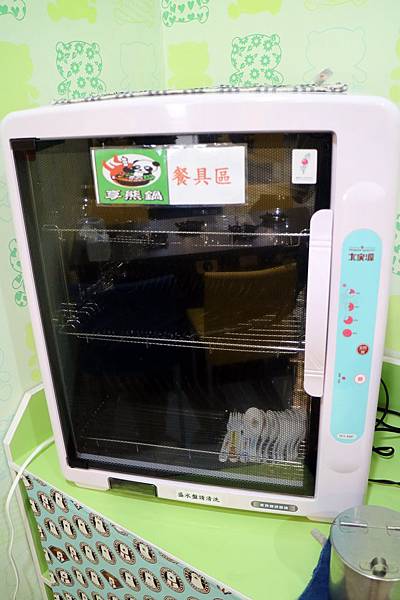 高雄鳳山區=<吃飽>享熊火鍋~鳳山平價火鍋推薦*小清新的平價火鍋*冬瓜茶、滷肉飯、冰淇淋吃到飽*不限時間好自在= 高雄鳳山區=<吃飽>享熊火鍋~鳳山平價火鍋推薦*小清新的平價火鍋*冬瓜茶、滷肉飯、冰淇淋吃到飽*不限時間好自在=