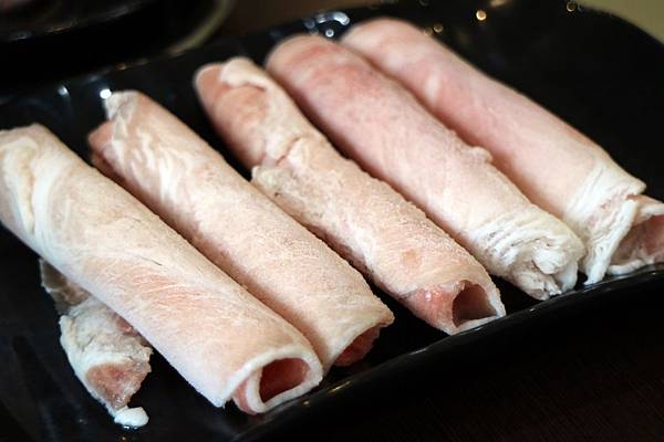 高雄鳳山區=<吃飽>享熊火鍋~鳳山平價火鍋推薦*小清新的平價火鍋*冬瓜茶、滷肉飯、冰淇淋吃到飽*不限時間好自在= 高雄鳳山區=<吃飽>享熊火鍋~鳳山平價火鍋推薦*小清新的平價火鍋*冬瓜茶、滷肉飯、冰淇淋吃到飽*不限時間好自在=