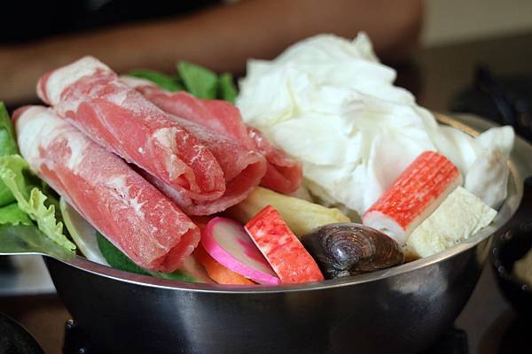 高雄鳳山區=<吃飽>享熊火鍋~鳳山平價火鍋推薦*小清新的平價火鍋*冬瓜茶、滷肉飯、冰淇淋吃到飽*不限時間好自在= 高雄鳳山區=<吃飽>享熊火鍋~鳳山平價火鍋推薦*小清新的平價火鍋*冬瓜茶、滷肉飯、冰淇淋吃到飽*不限時間好自在=