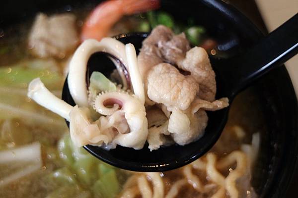 高雄鳳山區=<吃飽>享熊火鍋~鳳山平價火鍋推薦*小清新的平價火鍋*冬瓜茶、滷肉飯、冰淇淋吃到飽*不限時間好自在= 高雄鳳山區=<吃飽>享熊火鍋~鳳山平價火鍋推薦*小清新的平價火鍋*冬瓜茶、滷肉飯、冰淇淋吃到飽*不限時間好自在=