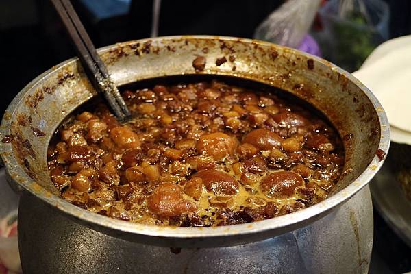 高雄三民區=<食>黃家米糕(自強市場店)~公猜130，婆猜110，實際吃完令人心驚驚！=