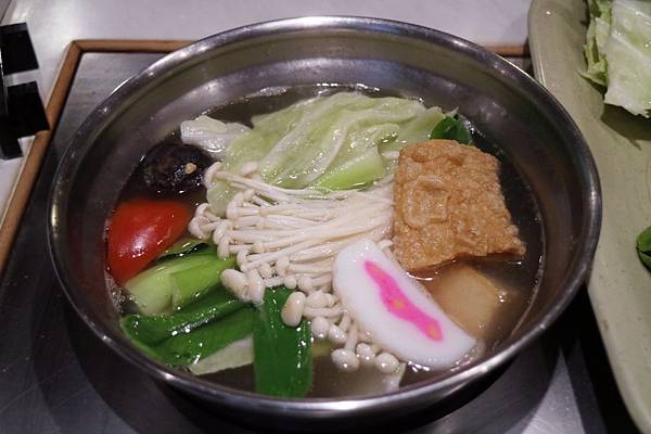 高雄三民區=<食>陶軒涮涮鍋(自強店)~真材實料,怪不得每到用餐時間就人潮滿滿滿= 高雄三民區=<食>陶軒涮涮鍋(自強店)~真材實料,怪不得每到用餐時間就人潮滿滿滿=