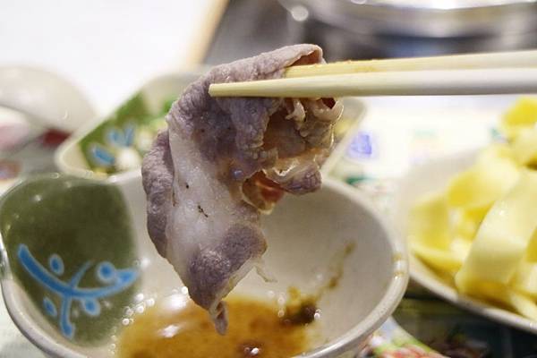 高雄三民區=<食>陶軒涮涮鍋(自強店)~真材實料,怪不得每到用餐時間就人潮滿滿滿= 高雄三民區=<食>陶軒涮涮鍋(自強店)~真材實料,怪不得每到用餐時間就人潮滿滿滿=