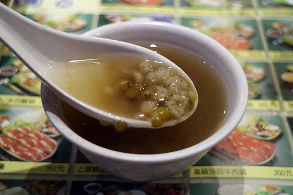 高雄三民區=<食>陶軒涮涮鍋(自強店)~真材實料,怪不得每到用餐時間就人潮滿滿滿= 高雄三民區=<食>陶軒涮涮鍋(自強店)~真材實料,怪不得每到用餐時間就人潮滿滿滿=