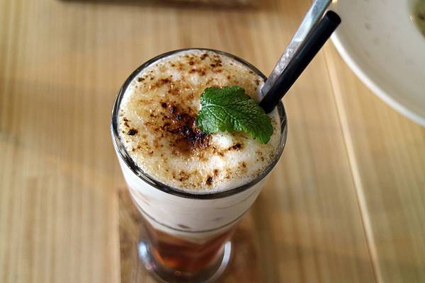 高雄新興區=<食>咖桃屋~網美打卡好去處＊用心的料理、熱情的招呼、舒服的環境＊店家自製醬汁讓你吃完會回味=