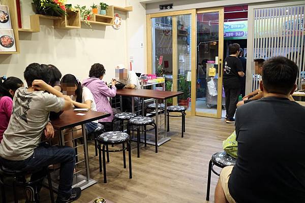 高雄苓雅區=<吃飽>劉妹鍋燒~多種口味的鍋燒麵一一呈現*還有多款麵飯可以選擇加入你的鍋燒喔*新店到咻報= 高雄苓雅區=<吃飽>劉妹鍋燒~多種口味的鍋燒麵一一呈現*還有多款麵飯可以選擇加入你的鍋燒喔*新店到咻報=