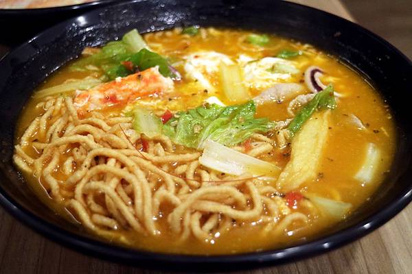 高雄苓雅區=<吃飽>劉妹鍋燒~多種口味的鍋燒麵一一呈現*還有多款麵飯可以選擇加入你的鍋燒喔*新店到咻報= 高雄苓雅區=<吃飽>劉妹鍋燒~多種口味的鍋燒麵一一呈現*還有多款麵飯可以選擇加入你的鍋燒喔*新店到咻報=