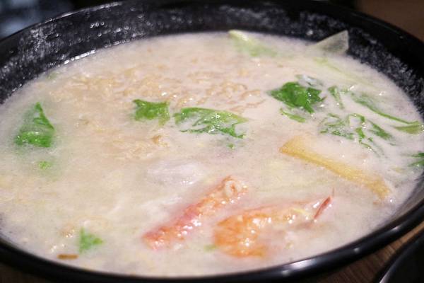 高雄苓雅區=<吃飽>劉妹鍋燒~多種口味的鍋燒麵一一呈現*還有多款麵飯可以選擇加入你的鍋燒喔*新店到咻報= 高雄苓雅區=<吃飽>劉妹鍋燒~多種口味的鍋燒麵一一呈現*還有多款麵飯可以選擇加入你的鍋燒喔*新店到咻報=