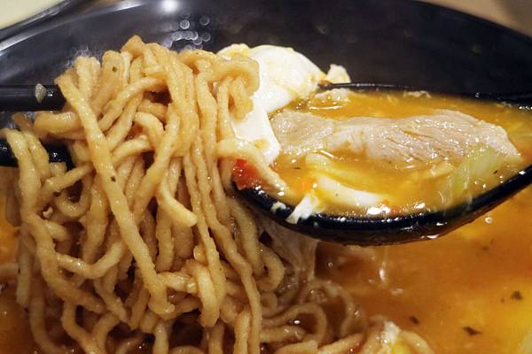 高雄苓雅區=<吃飽>劉妹鍋燒~多種口味的鍋燒麵一一呈現*還有多款麵飯可以選擇加入你的鍋燒喔*新店到咻報= 高雄苓雅區=<吃飽>劉妹鍋燒~多種口味的鍋燒麵一一呈現*還有多款麵飯可以選擇加入你的鍋燒喔*新店到咻報=