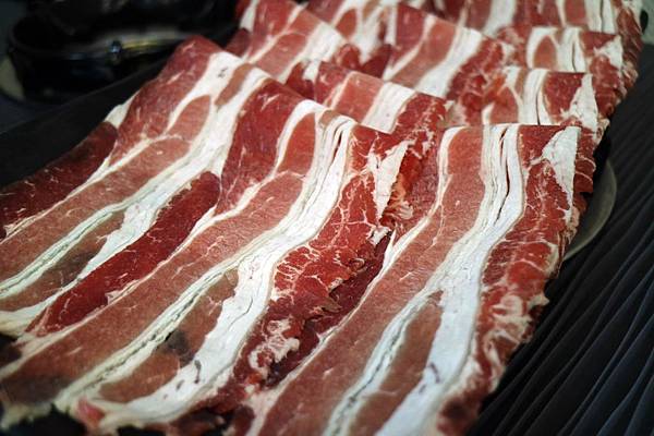 高雄三民區=<食>五鮮級平價鍋物-高雄鼎力店~平價火鍋推薦*高雄火鍋推薦*小龍蝦也能在平價餐廳吃的到*大肉盤肉控好開心= 高雄三民區=<食>五鮮級平價鍋物-高雄鼎力店~平價火鍋推薦*高雄火鍋推薦*小龍蝦也能在平價餐廳吃的到*大肉盤肉控好開心=