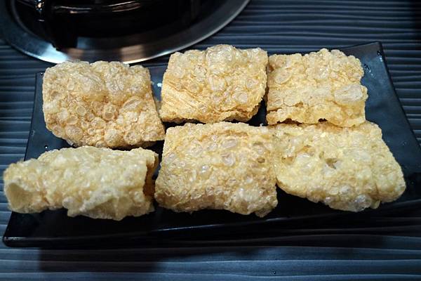 高雄三民區=<食>五鮮級平價鍋物-高雄鼎力店~平價火鍋推薦*高雄火鍋推薦*小龍蝦也能在平價餐廳吃的到*大肉盤肉控好開心= 高雄三民區=<食>五鮮級平價鍋物-高雄鼎力店~平價火鍋推薦*高雄火鍋推薦*小龍蝦也能在平價餐廳吃的到*大肉盤肉控好開心=