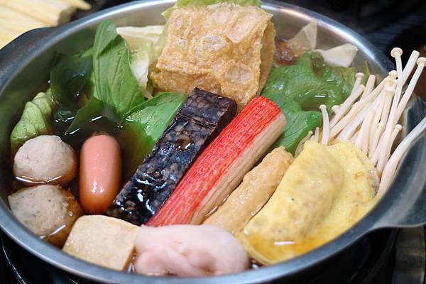 高雄三民區=<食>五鮮級平價鍋物-高雄鼎力店~平價火鍋推薦*高雄火鍋推薦*小龍蝦也能在平價餐廳吃的到*大肉盤肉控好開心= 高雄三民區=<食>五鮮級平價鍋物-高雄鼎力店~平價火鍋推薦*高雄火鍋推薦*小龍蝦也能在平價餐廳吃的到*大肉盤肉控好開心=