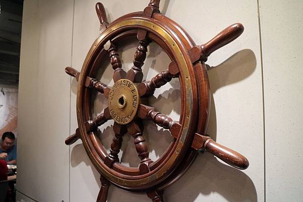 高雄左營區=<食>祥富水產~宛如在超市選購餐點的特色＊想吃什麼多少分量自己選＊火鍋新革命＊彩虹市集新選擇=