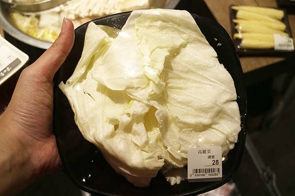 高雄左營區=<食>祥富水產~宛如在超市選購餐點的特色＊想吃什麼多少分量自己選＊火鍋新革命＊彩虹市集新選擇=