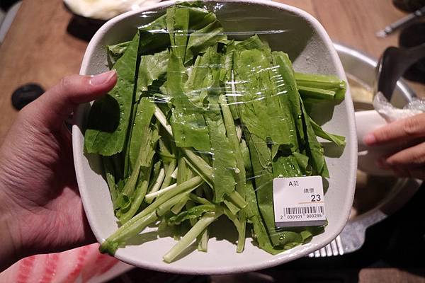 高雄左營區=<食>祥富水產~宛如在超市選購餐點的特色＊想吃什麼多少分量自己選＊火鍋新革命＊彩虹市集新選擇=