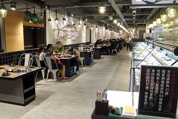 高雄左營區=<食>祥富水產~宛如在超市選購餐點的特色＊想吃什麼多少分量自己選＊火鍋新革命＊彩虹市集新選擇=