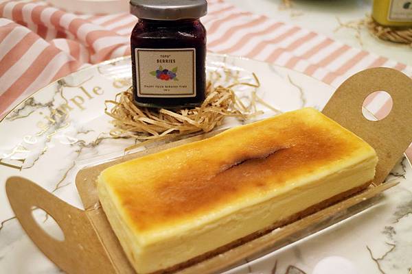 台北士林區=<天母美食>topo+cafe’拓樸本然~*蛋糕推薦*強調甜點/天然/健康*送禮送到人家心坎裡*綿密的蛋糕扎實的口感,你不容錯過= 台北士林區=<天母美食>topo+cafe’拓樸本然~*蛋糕推薦*強調甜點/天然/健康*送禮送到人家心坎裡*綿密的蛋糕扎實的口感,你不容錯過=