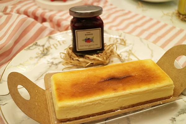 台北士林區=<天母美食>topo+cafe’拓樸本然~*蛋糕推薦*強調甜點/天然/健康*送禮送到人家心坎裡*綿密的蛋糕扎實的口感,你不容錯過= 台北士林區=<天母美食>topo+cafe’拓樸本然~*蛋糕推薦*強調甜點/天然/健康*送禮送到人家心坎裡*綿密的蛋糕扎實的口感,你不容錯過=