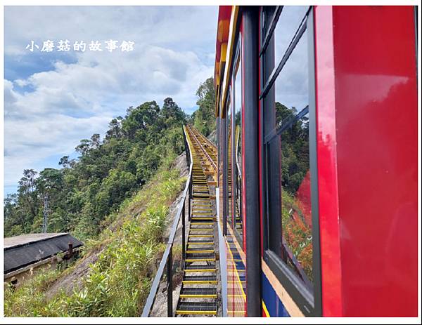 112.6.24.(31)越南峴港-巴拿山(百年酒窖+黃金佛手橋).JPG