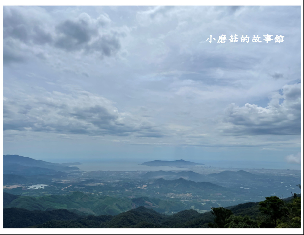 112.6.24.(34)越南峴港-巴拿山(百年酒窖+黃金佛手橋).JPG