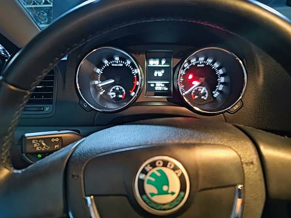 SKODA YETI 0AM DQ200 閥體電腦檢修