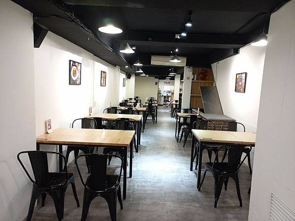 04雙醬咖哩台北小巨蛋店-店內裝潢