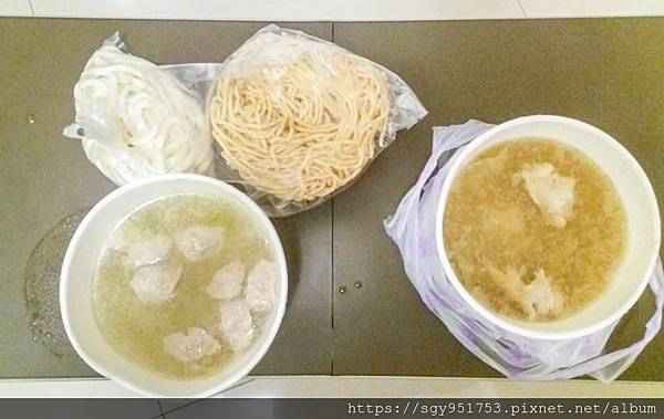 鳳麟粥飯麵食館_UberEat.jpg 鳳麟粥飯麵食館_UberEat.jpg