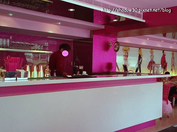 Barbie Cafe