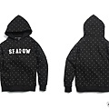 【2015FW Full Dot Hoodie】  胸口的文字以不織布拼貼增添立體感 有如白雪紛飛的滿版點點印刷 刷毛的內裡增加保暖效果 多了一點溫暖的耶誕氛圍 此款更有