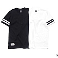 【2016SS Cotton Football Tee】  使用較為適用於夏天著用的純棉材質 意想不到的印刷、拼貼工藝 有如像似是著用足球衣的錯覺  材質: 十六織100