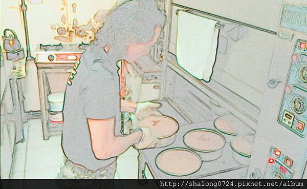 256595_393350607386277_423139367_o