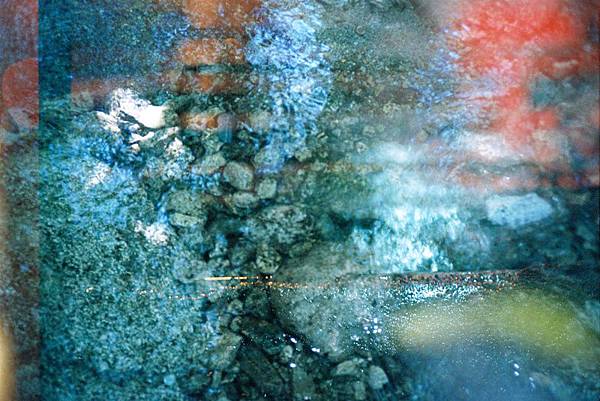 F1000032 CANON EOS 50 85mm F1.4 + LOMO LC-A+ X kODAK PORTRA 400VC.JPG