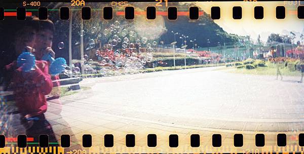 000010 Sprocket Roket X Fujifilm X-TRA 400 I