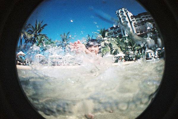 F1330008 Lomo Fisheye II X Fujifilm 1600