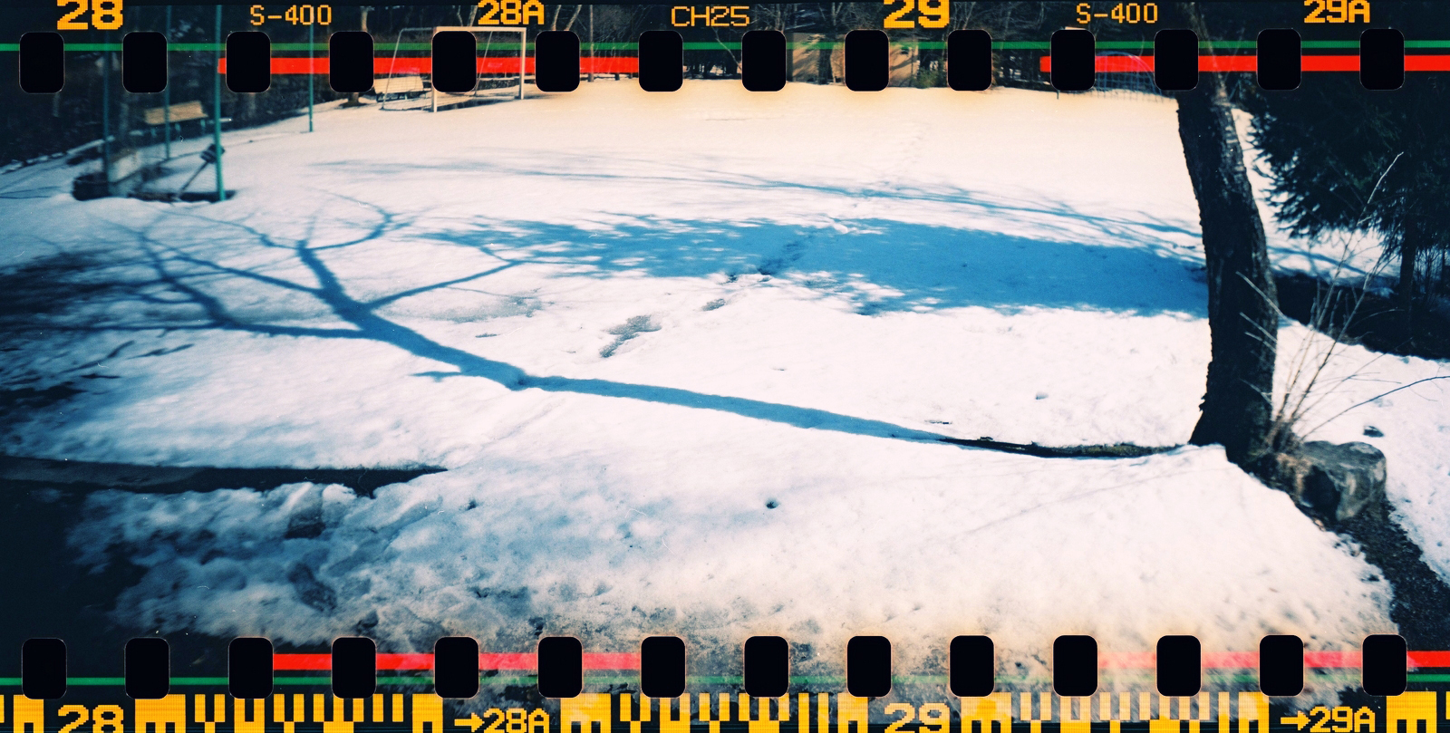 020012 Lomo Sprocket Rocket X Fujifilm X-TRA 400