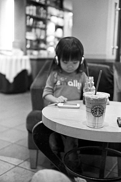 F1030009 OLYMPUS 35DC X KODAK T-MAX 400.jpg